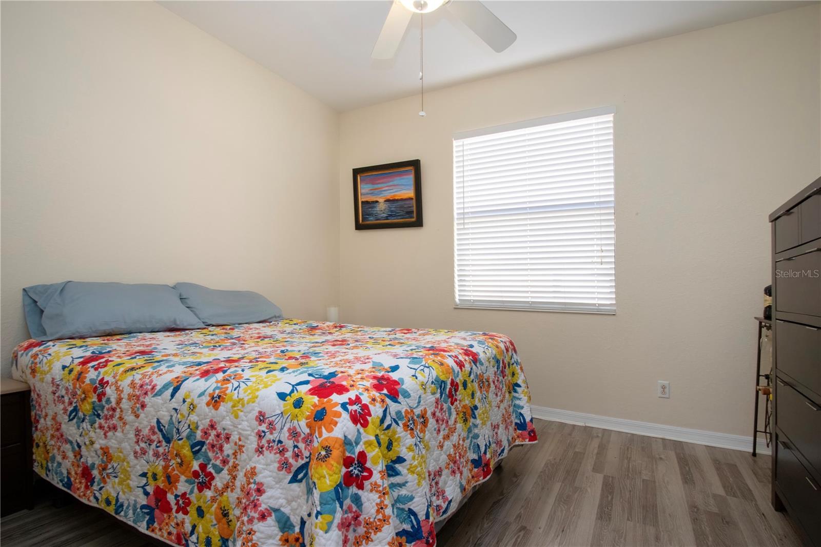 Office/Den (can be used as a 3rd BR)