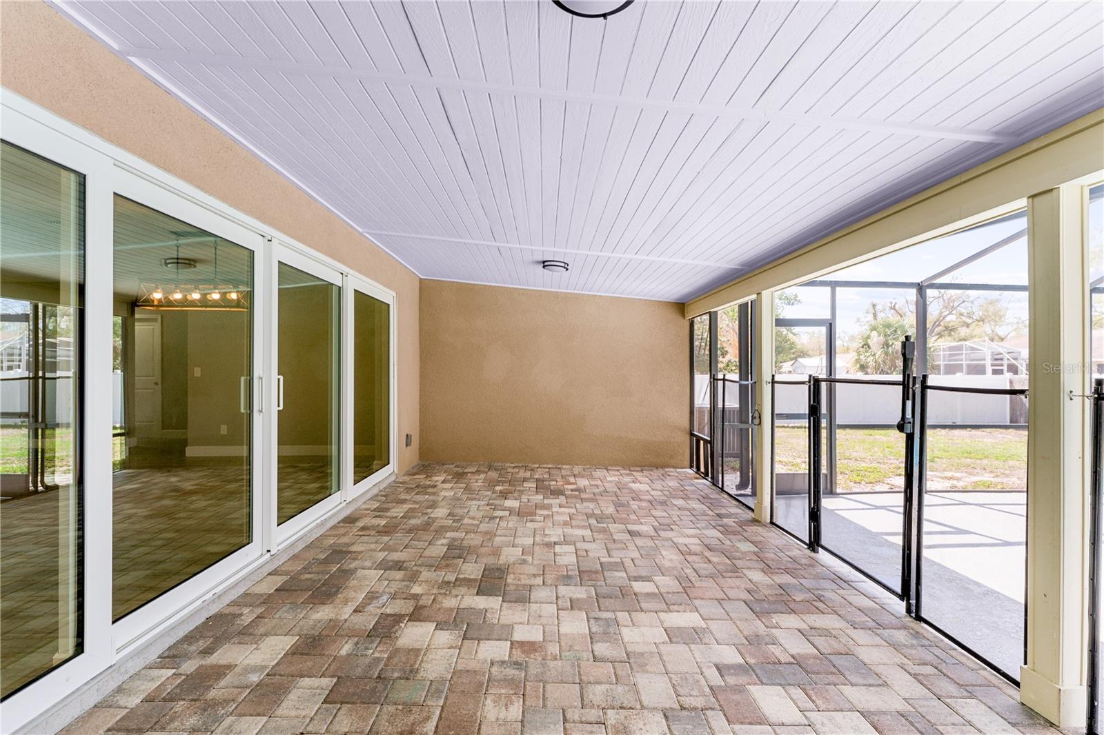 Lanai with safety pool gate