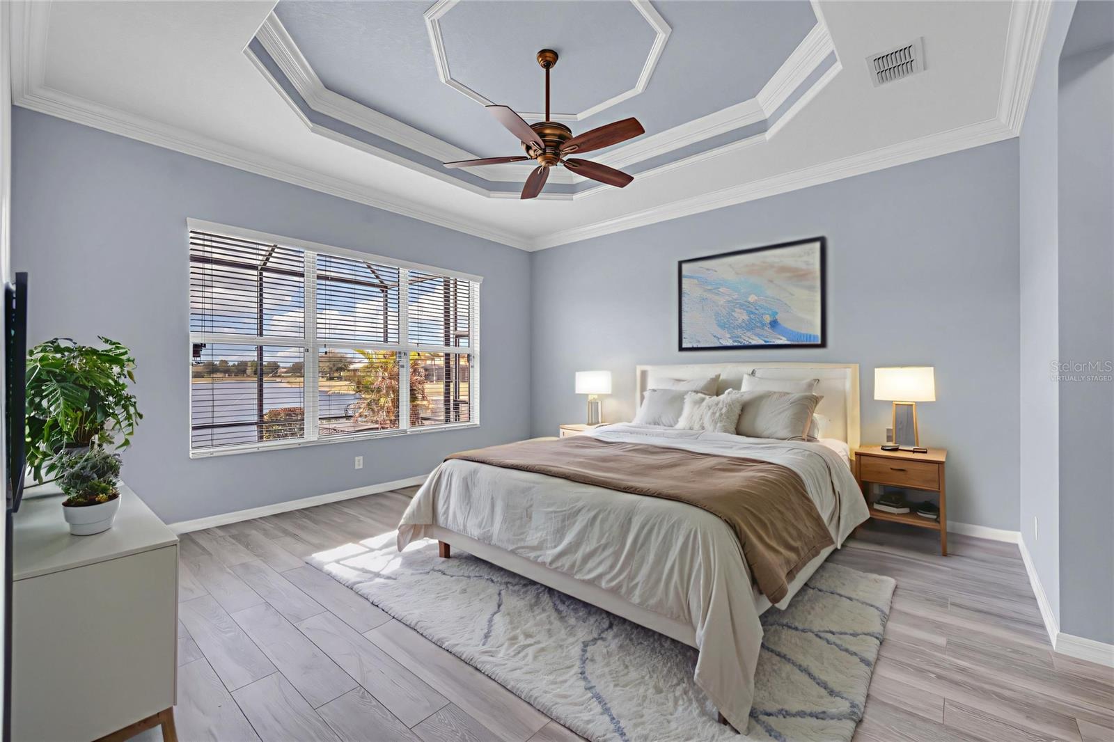 This photo has been virtually staged.