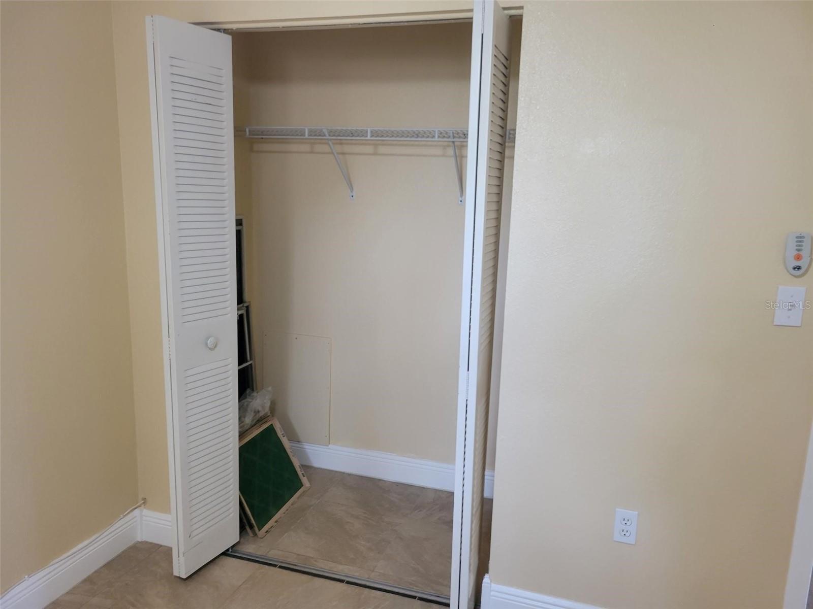 2nd Bed Closet