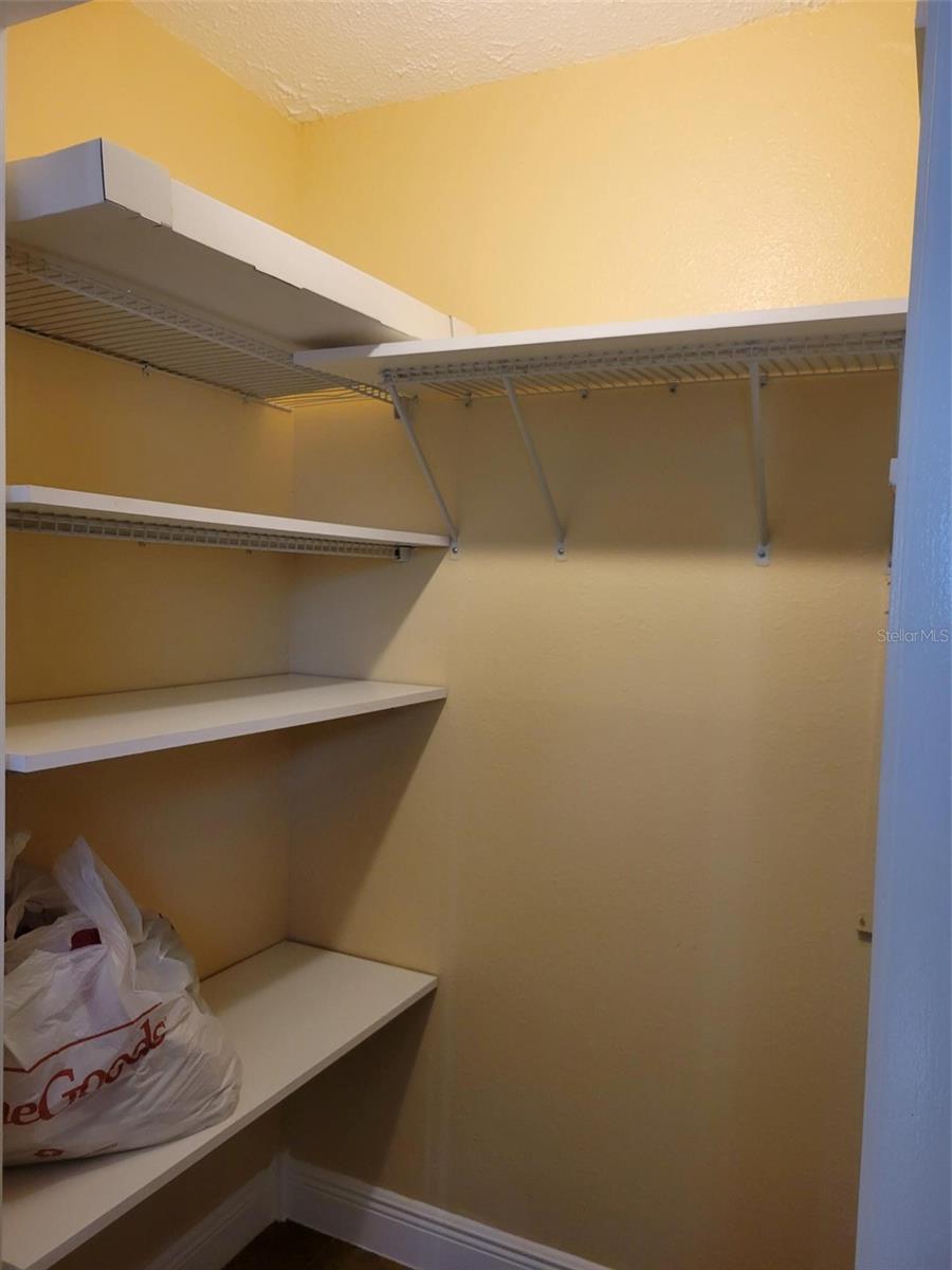 Storage Cl in Fla Rm