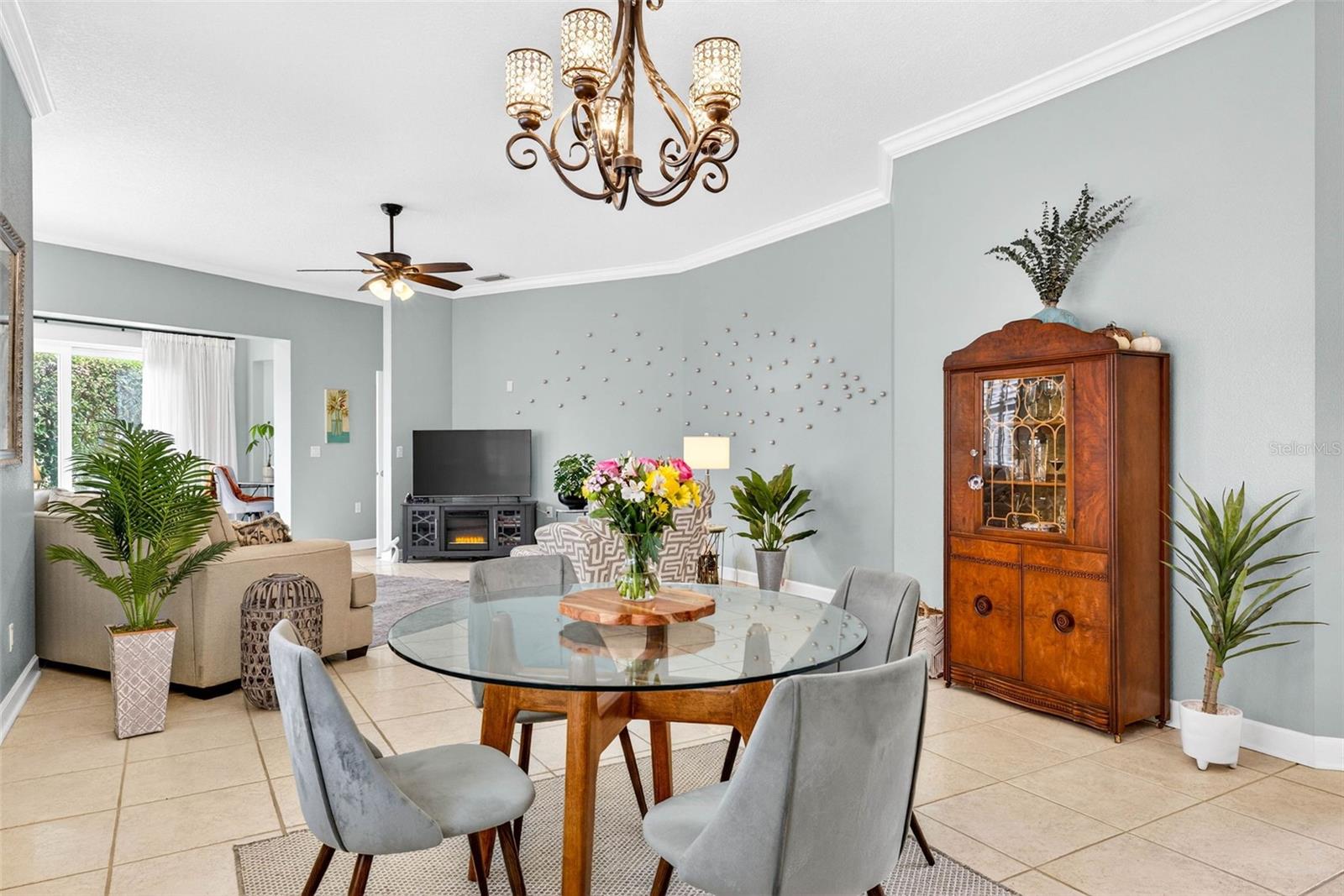 Open Concept Family & Dining areas