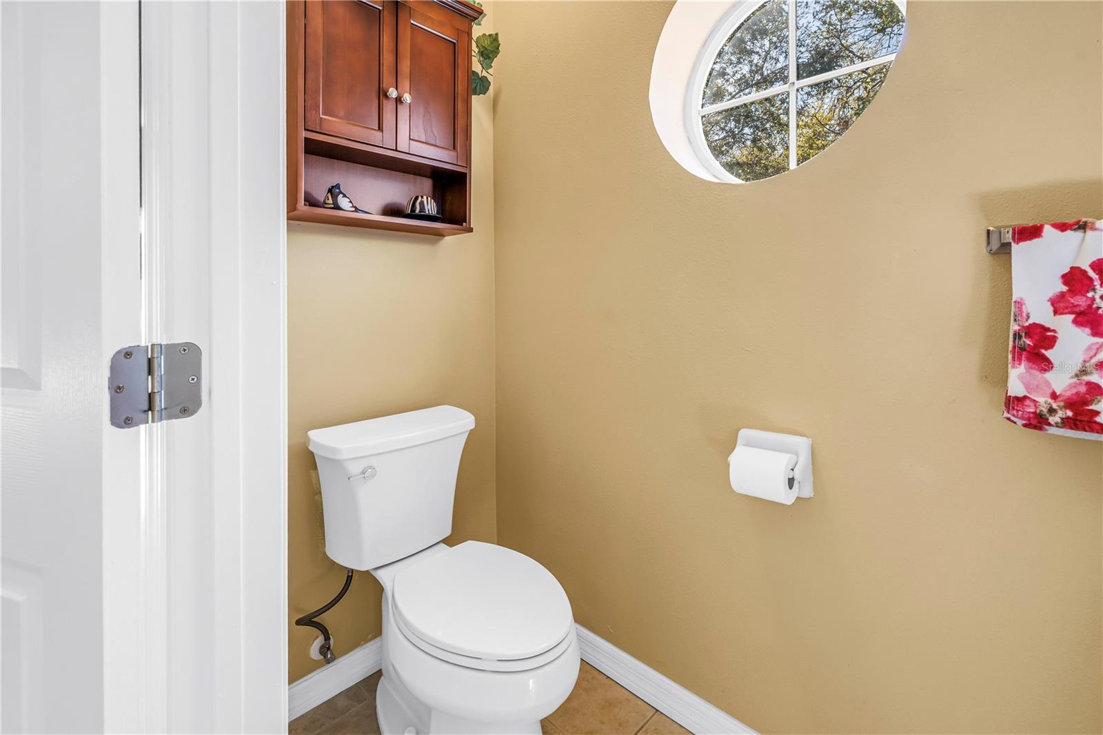 Great half-bath for guests.