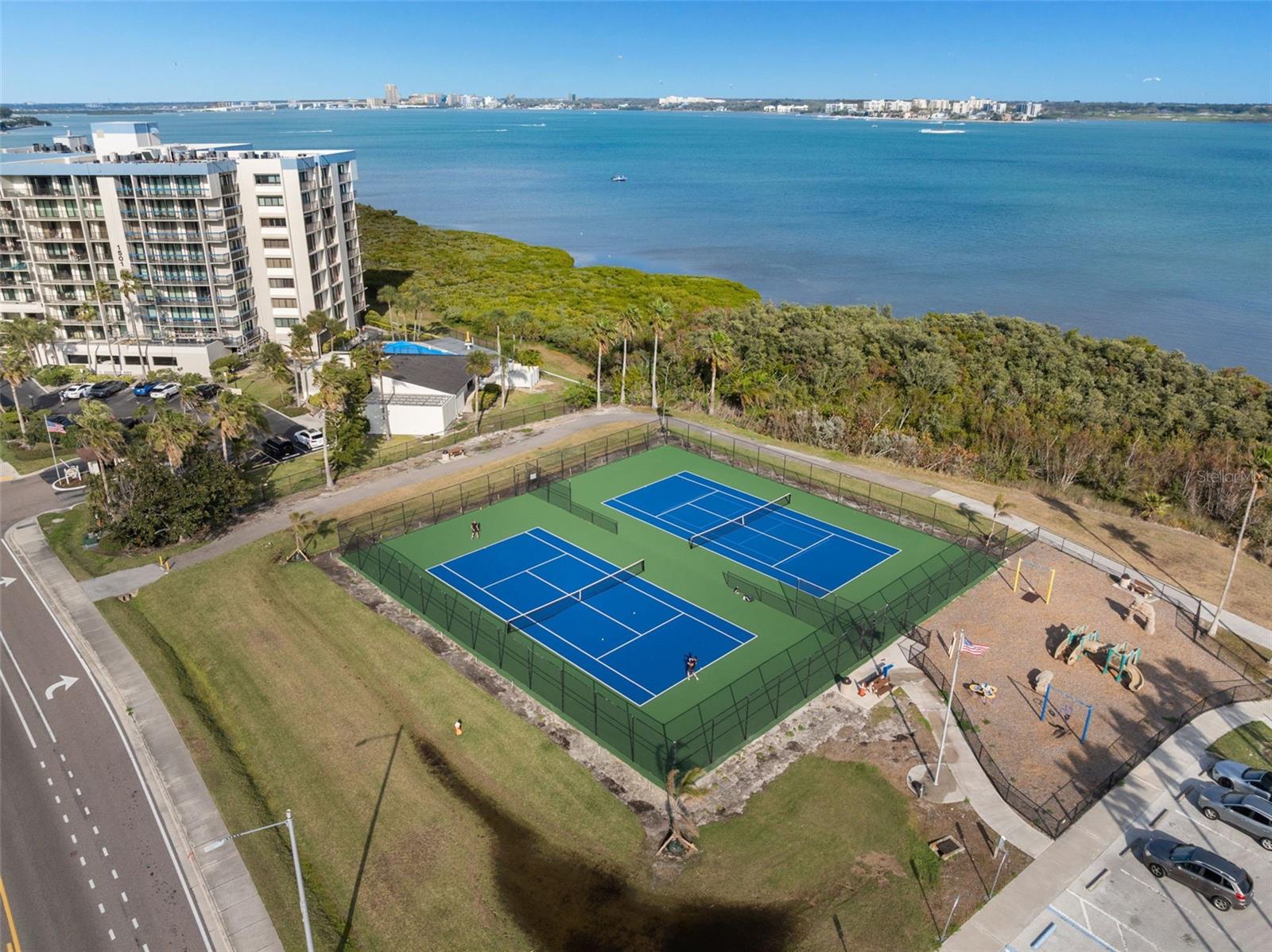 Access to the tennis courts is included.