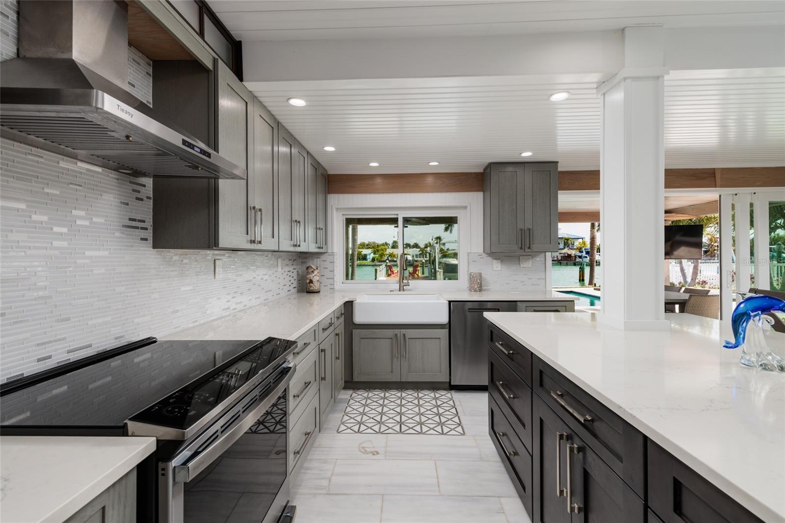 Marble with custom inlay floors