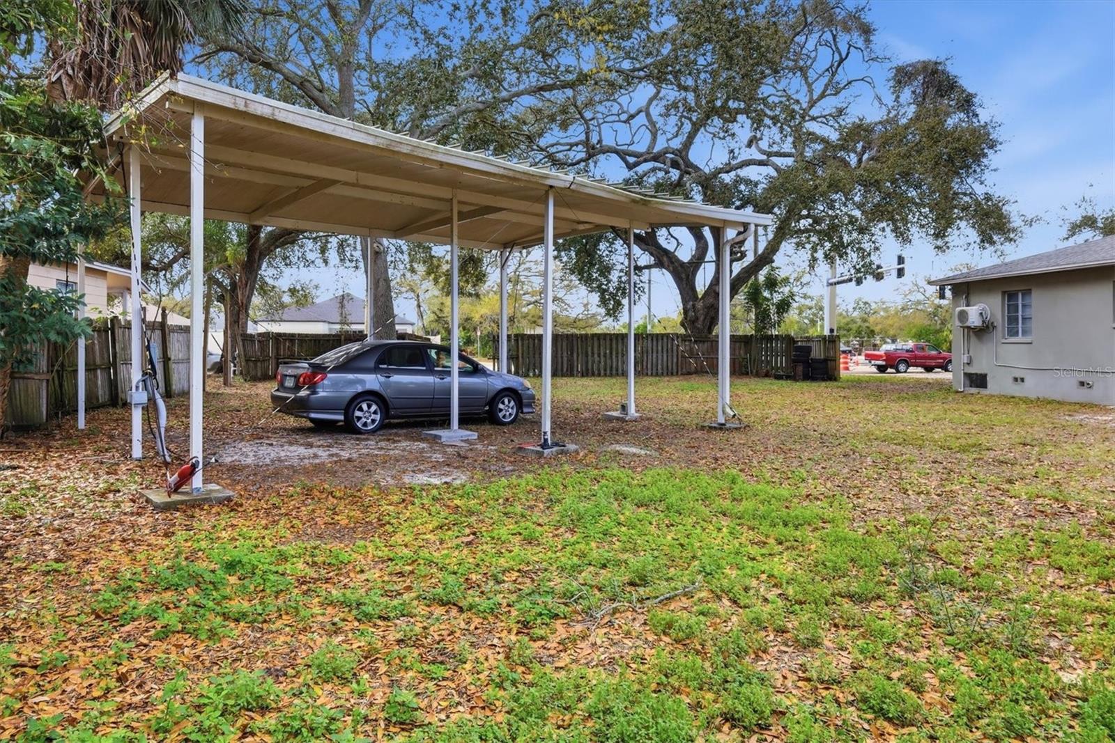 RV pad with electricity