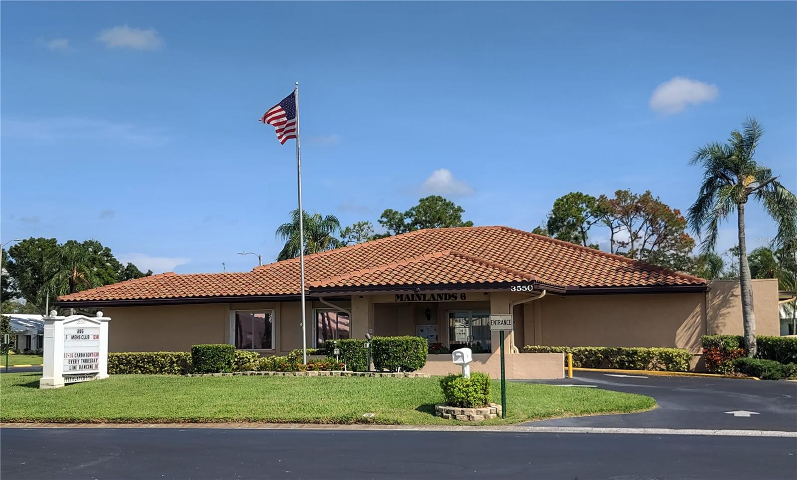 Unit 6 clubhouse offers coffee klatch, pancake breakfast, dinners, entertainment and many activities.