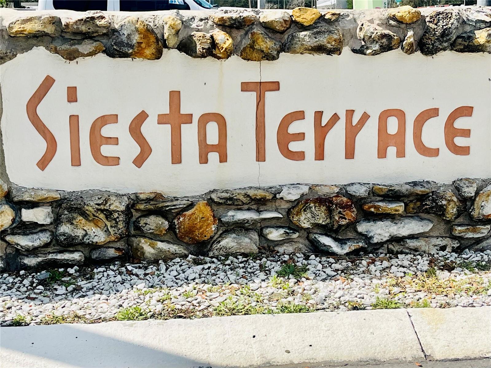 Desirable Siesta Terrace is an established neighborhood in Holiday Florida
