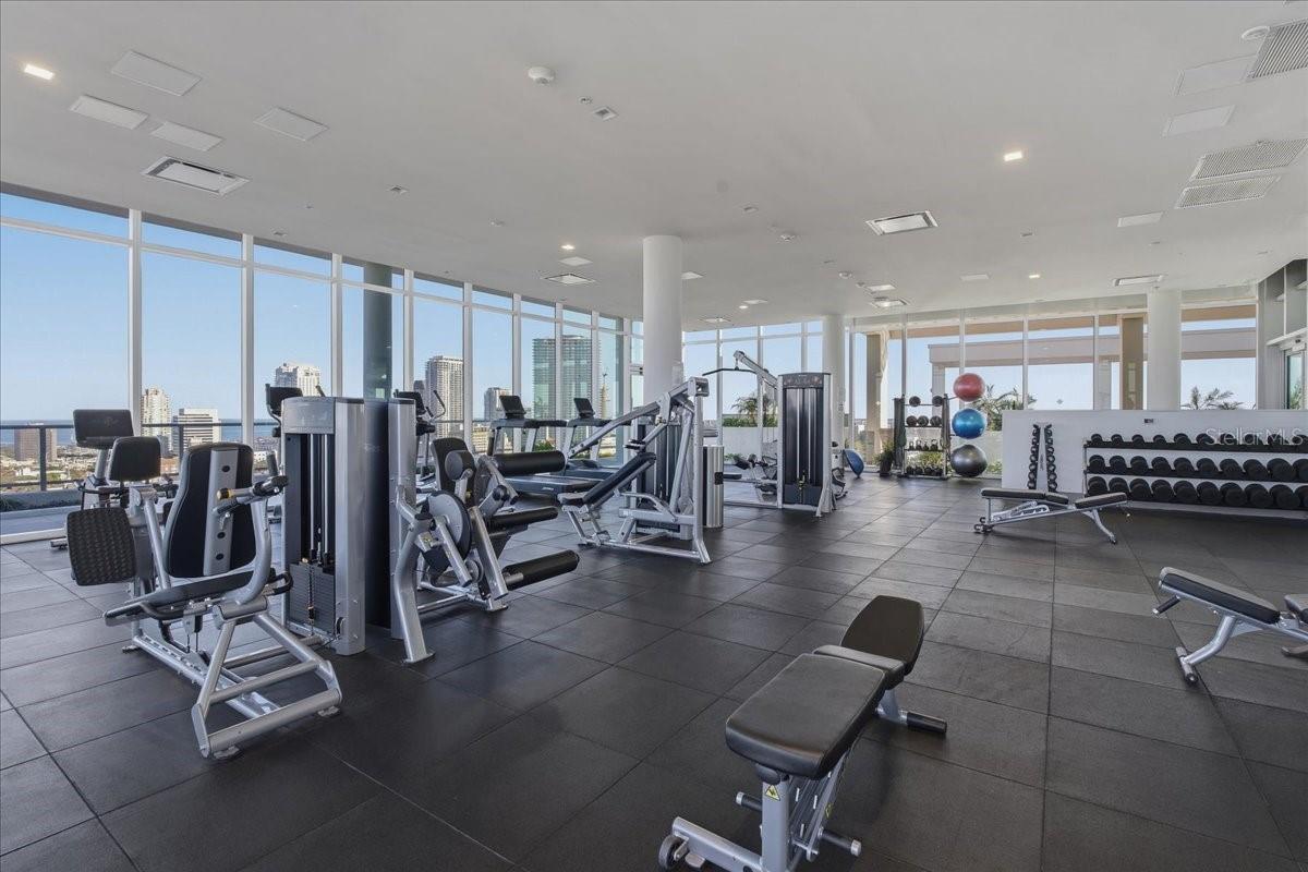 COMMUNITY FITNESS CENTER