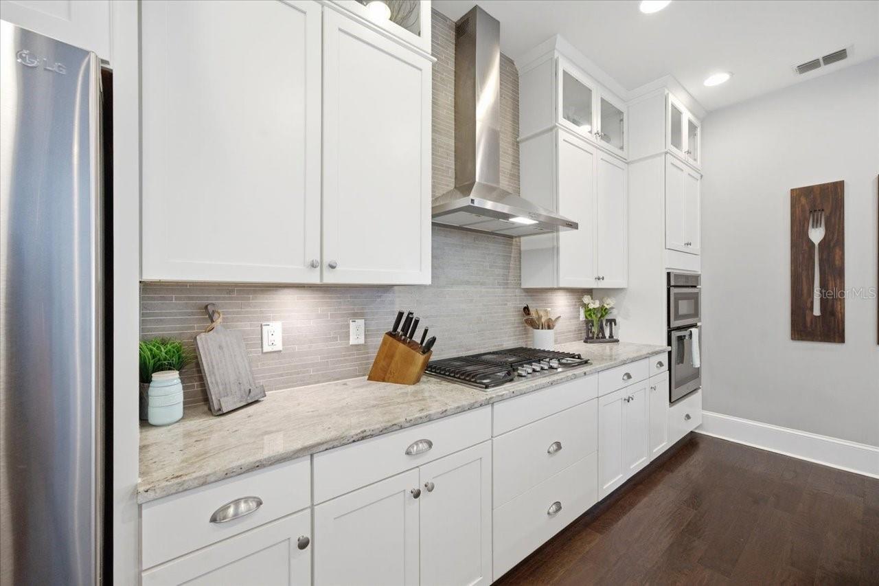 miles of cabinetry and counterspace