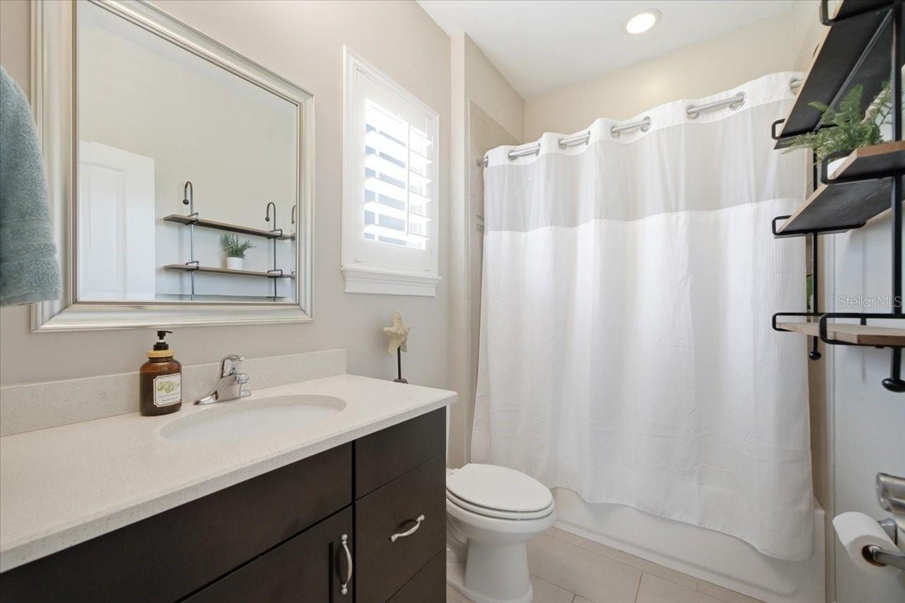 EnSuite for 4th upstairs bedroom