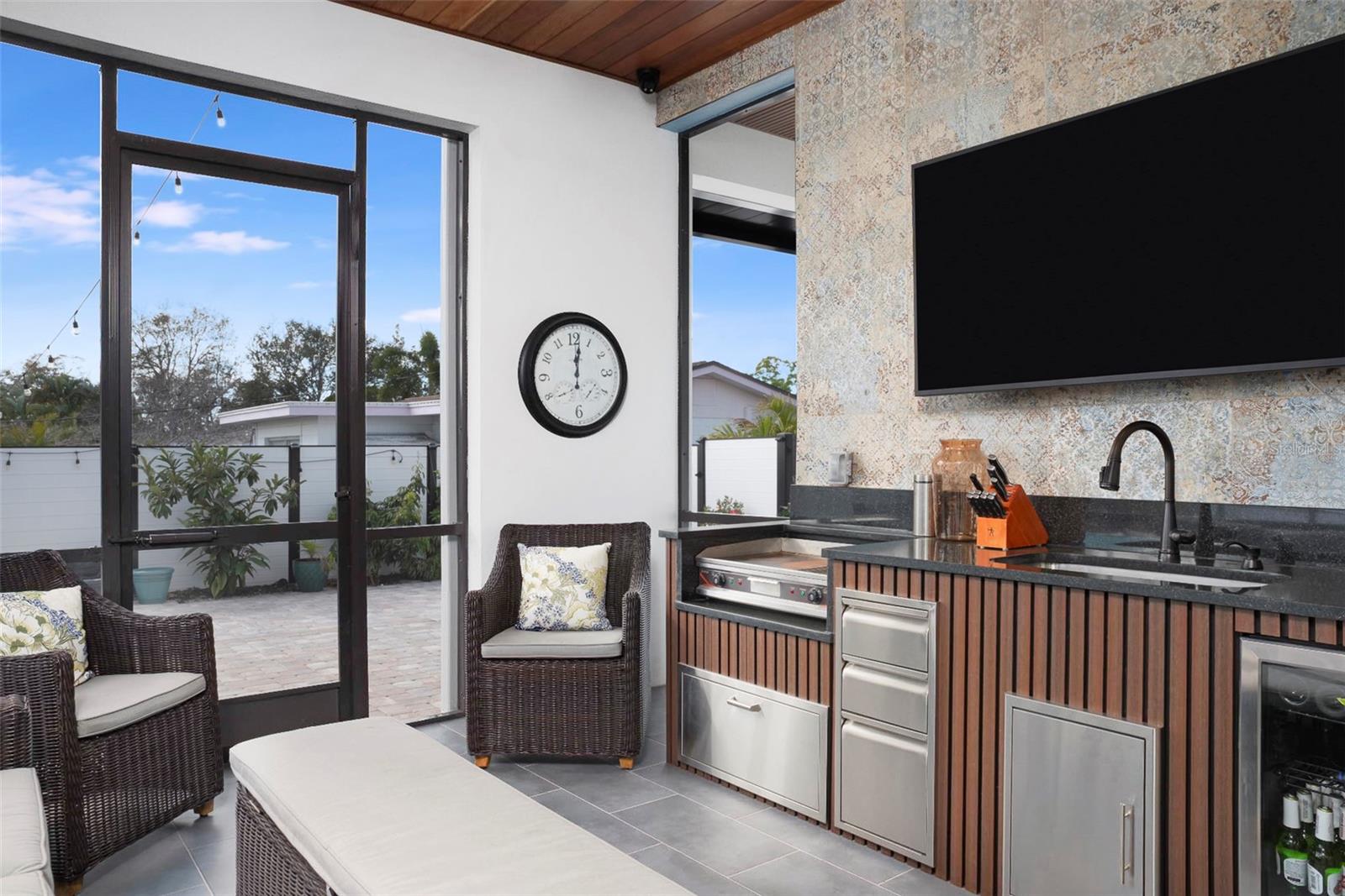 Screened Outdoor Lounge with Hibachi Grill Kitchenette and Wine Refrigerator