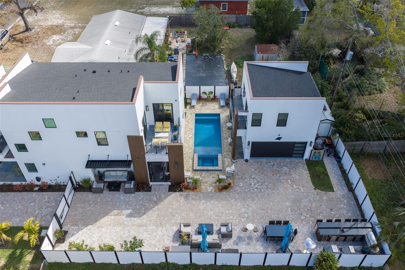 Entertainer's Paradise