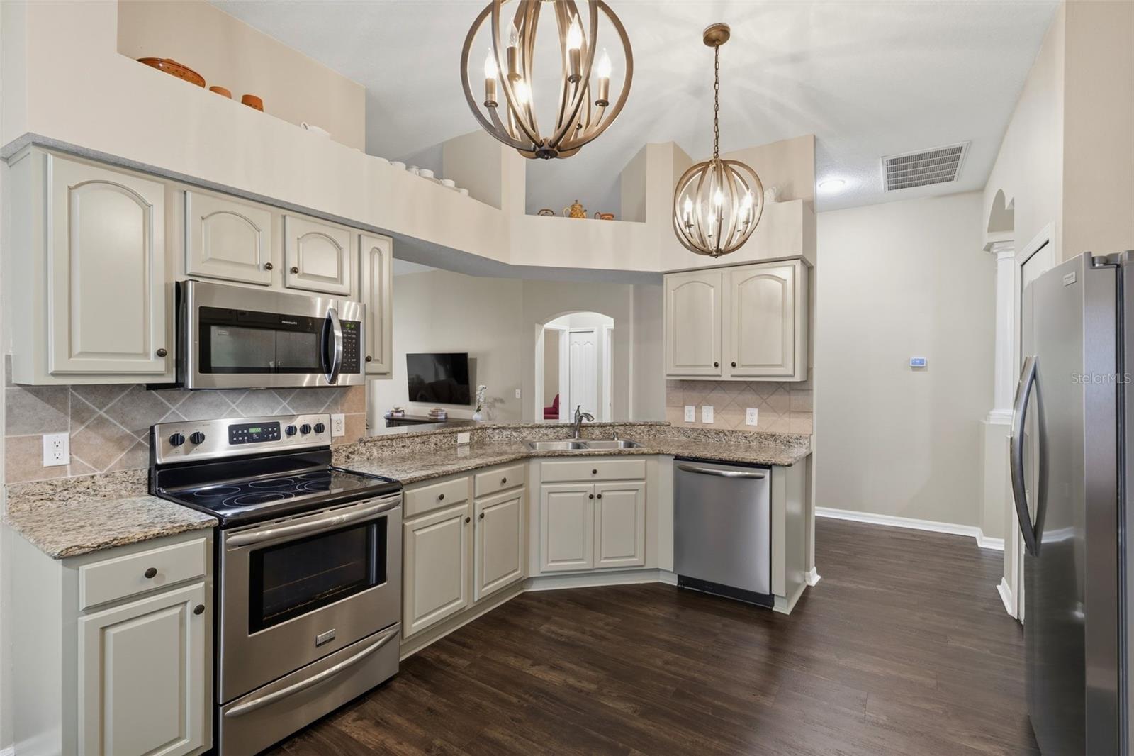 Beautifully updated kitchen