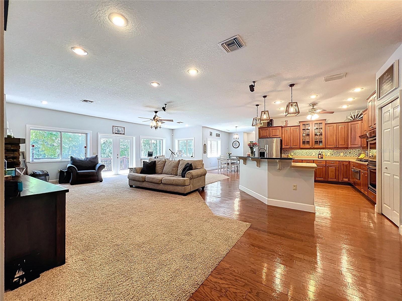 GREATROOM KITCHEN COMBO