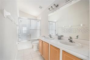 Primary bedroom ensuite bathroom