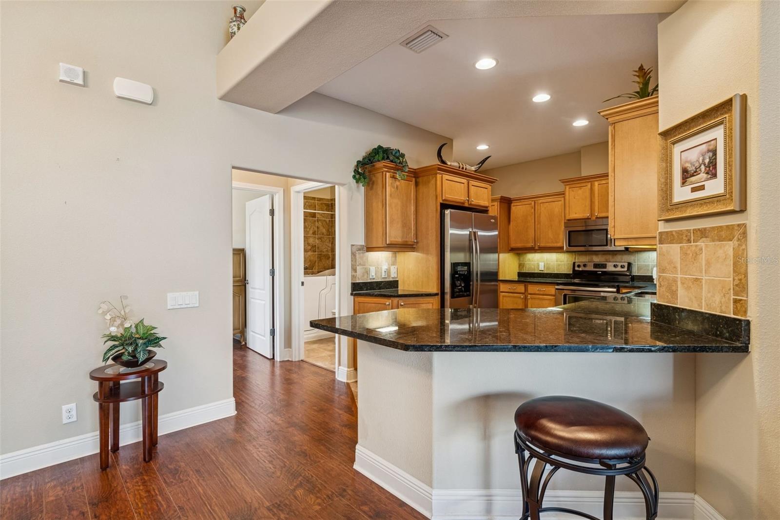 Spacious wrap around kitchen with plenty of storage!