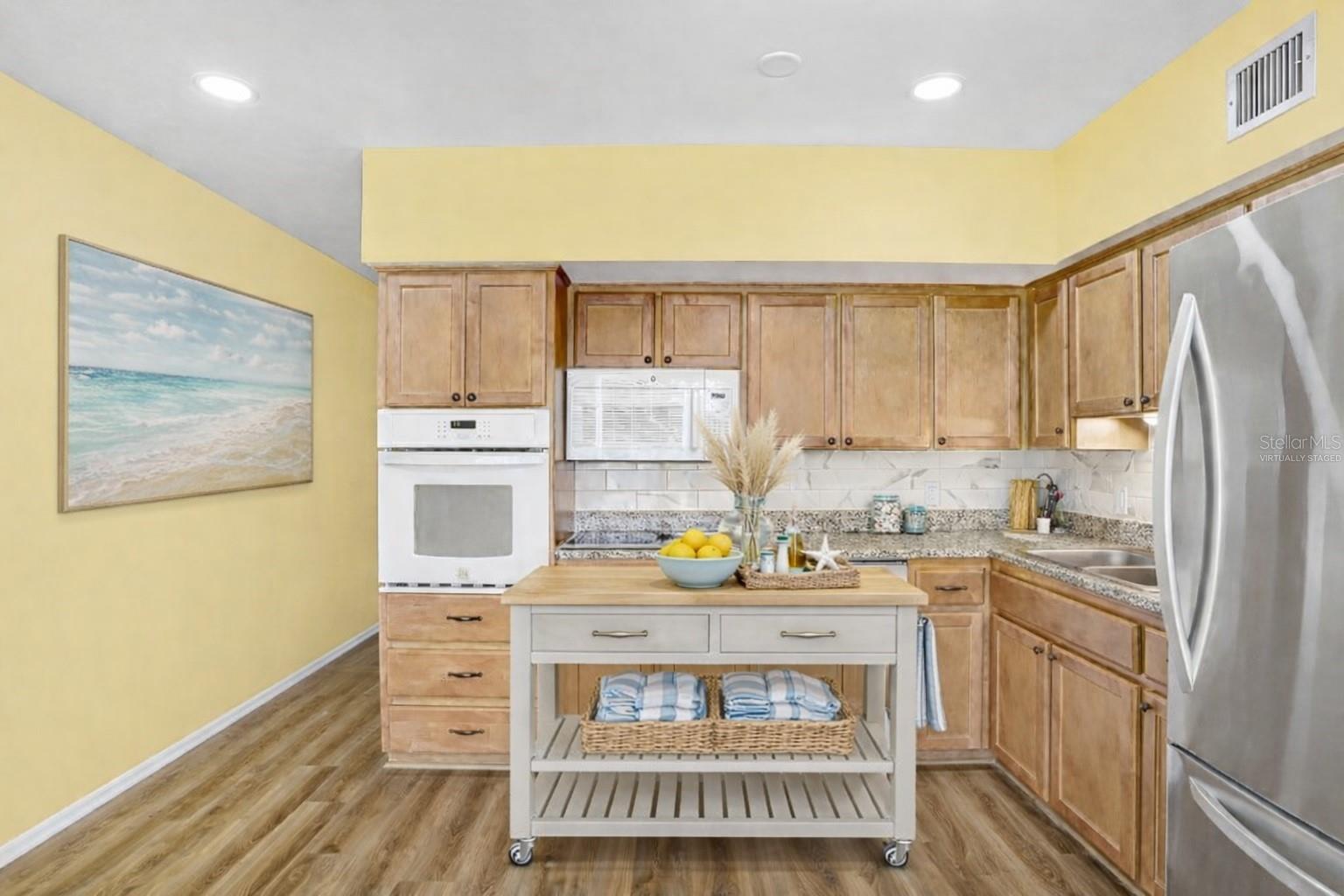 TB8482210 - updated kitchen - virtually staged