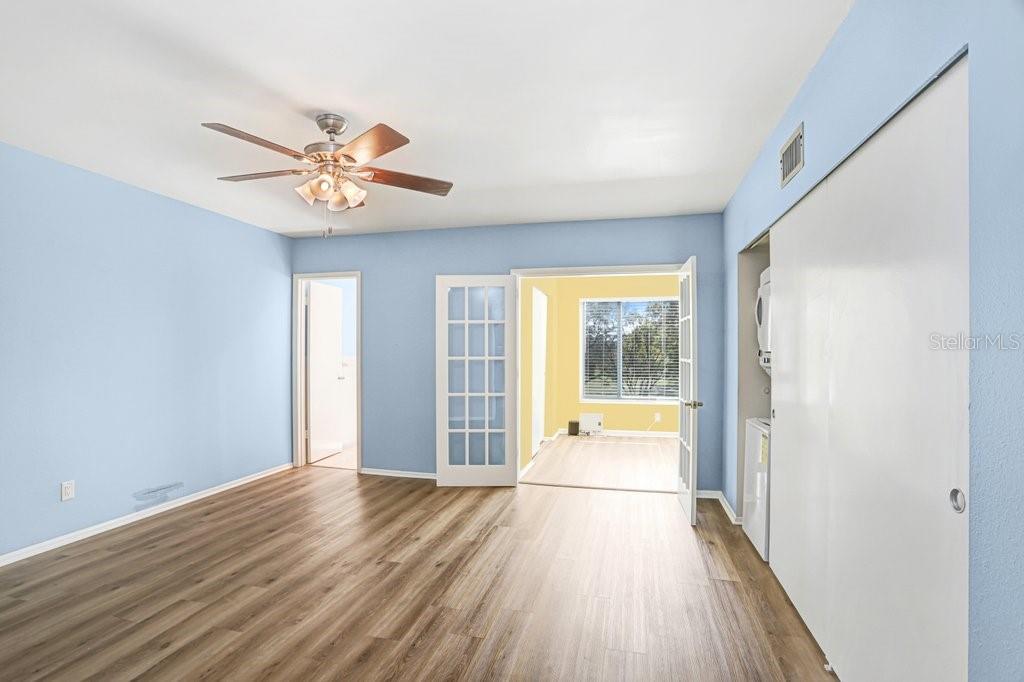 TB8482210 - primary bedroom