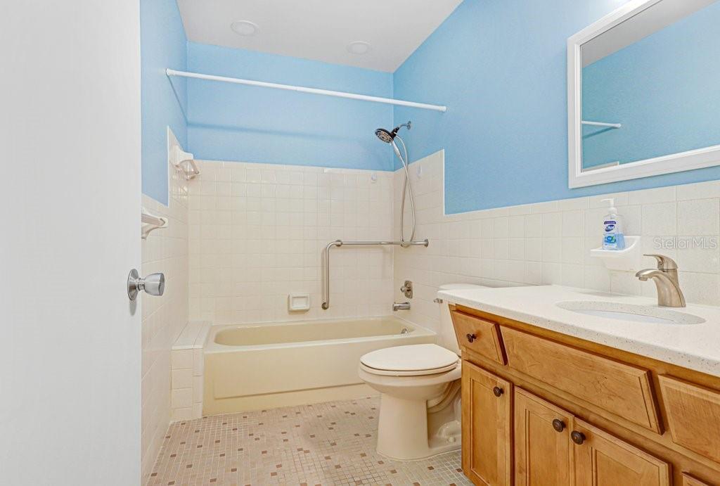 TB8482210 - guest bath