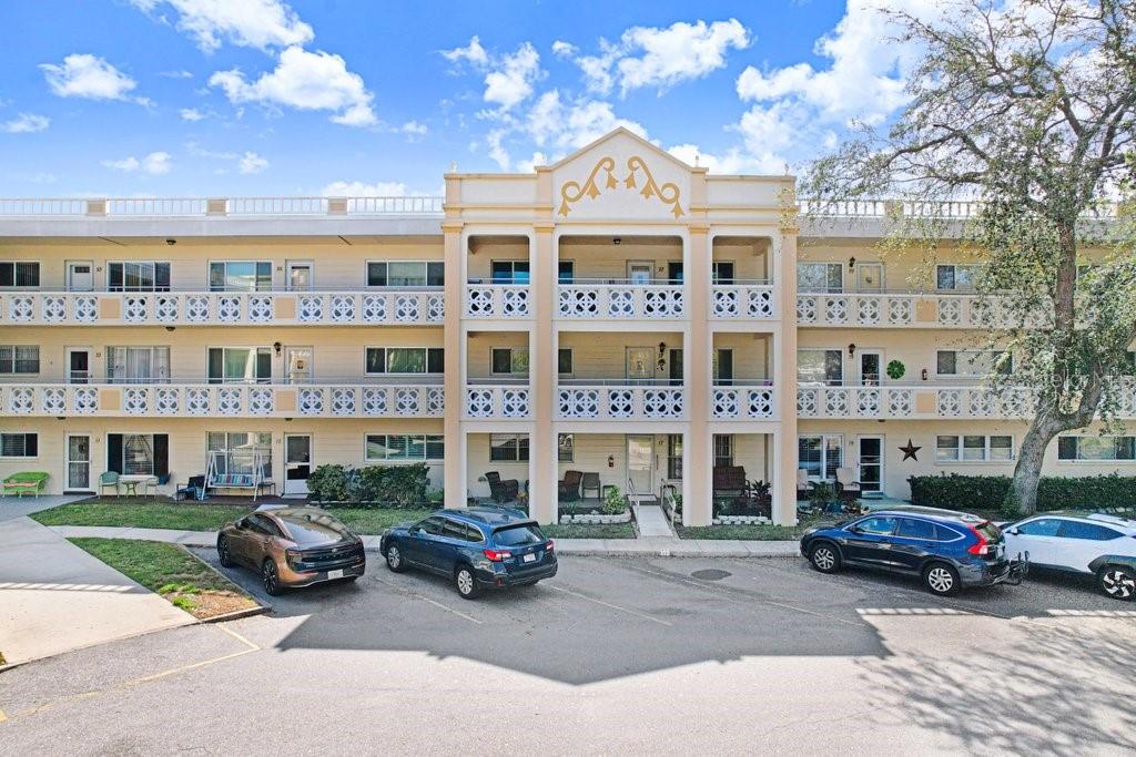 TB8482210 - Access to Elevators on the left