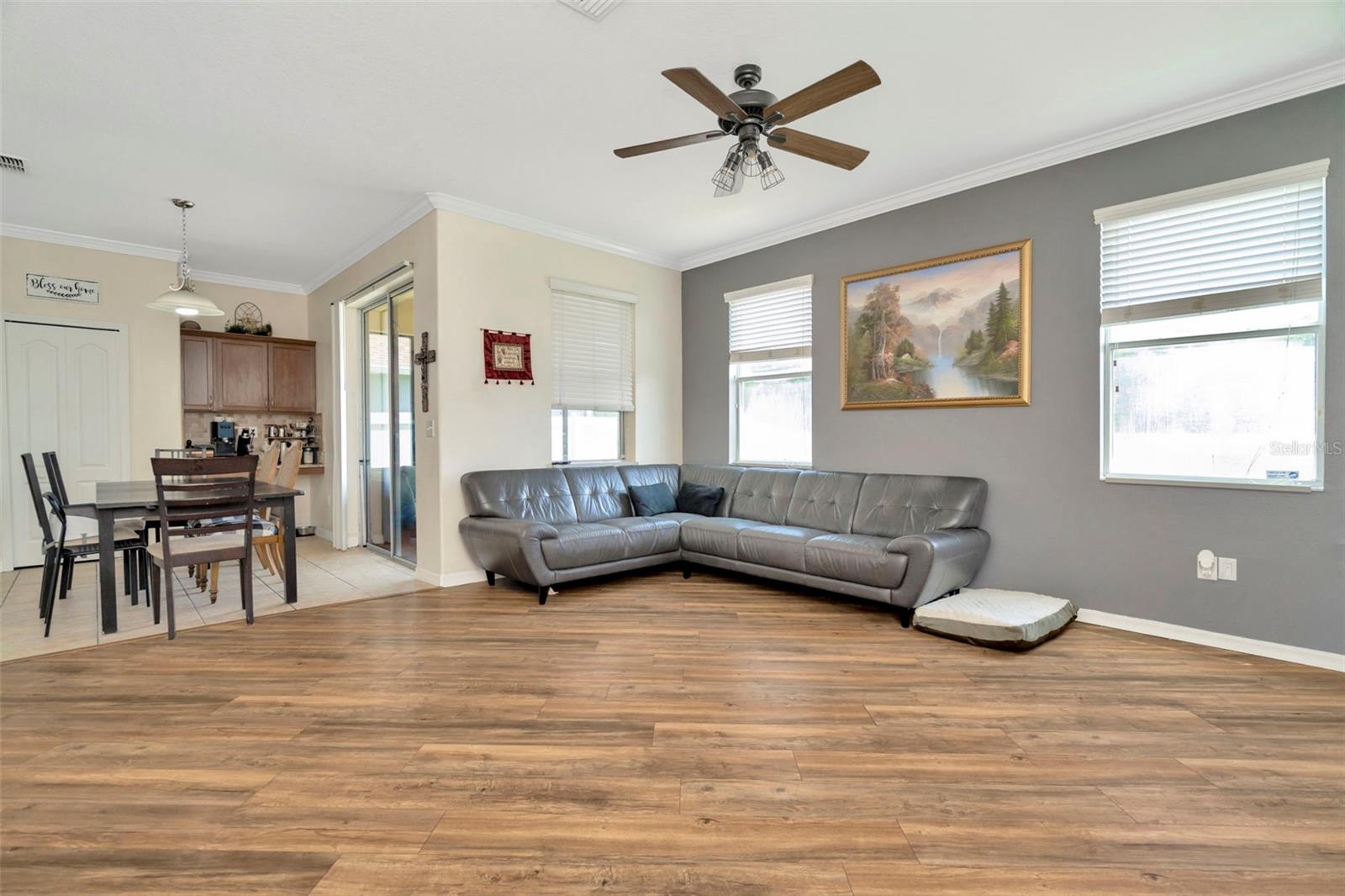 1st Floor Family Room