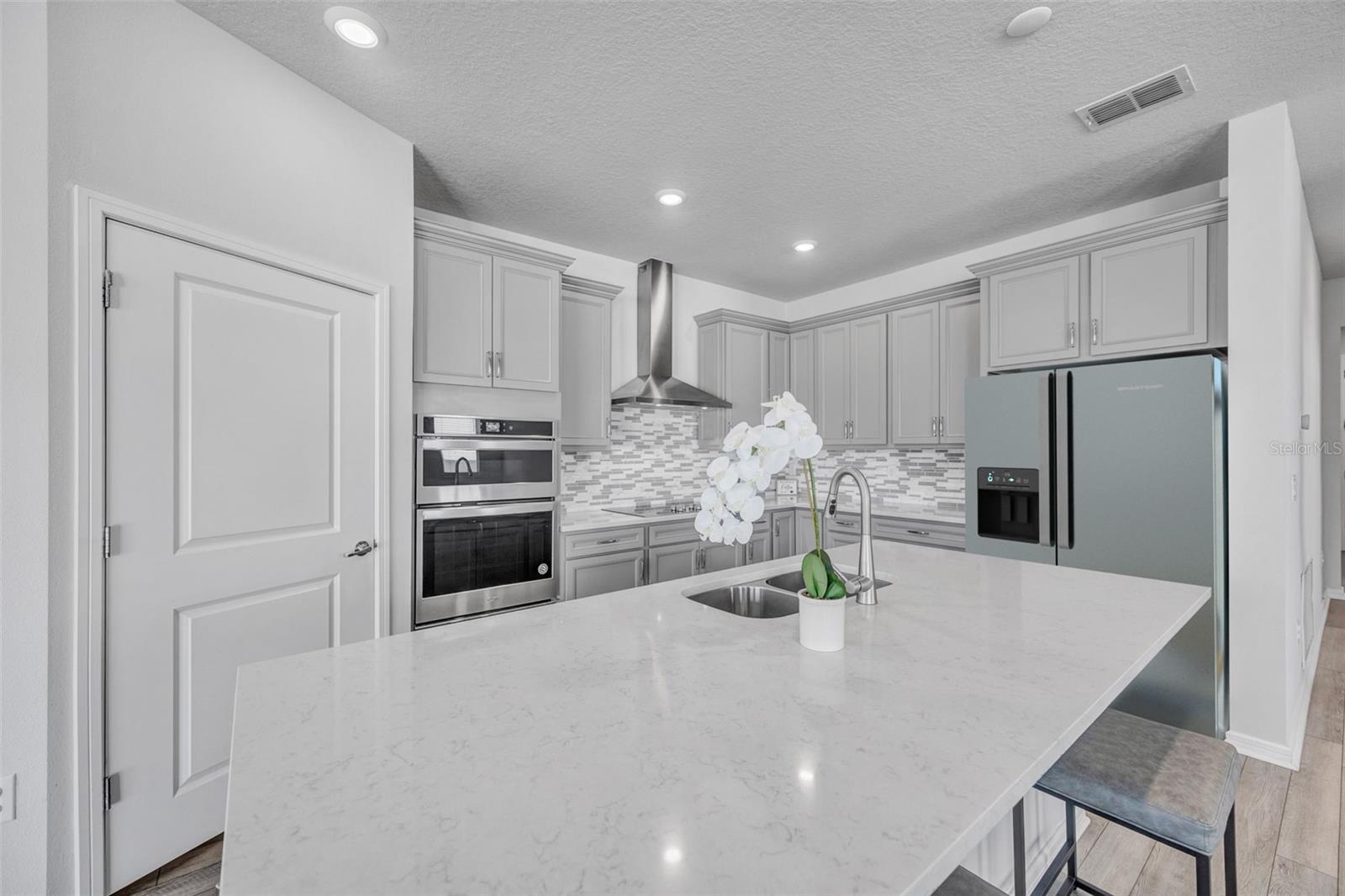 Kitchen Island with Quartz Counters