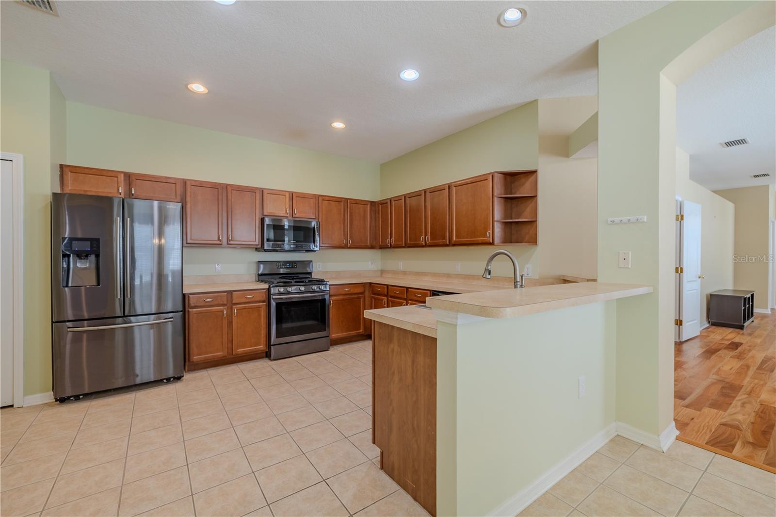 Lots & lots of storage!