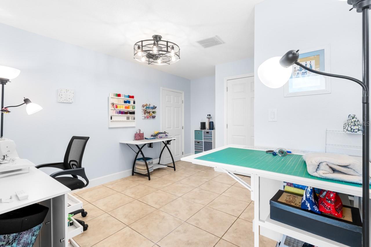 Bedroom 3 / Craft Room