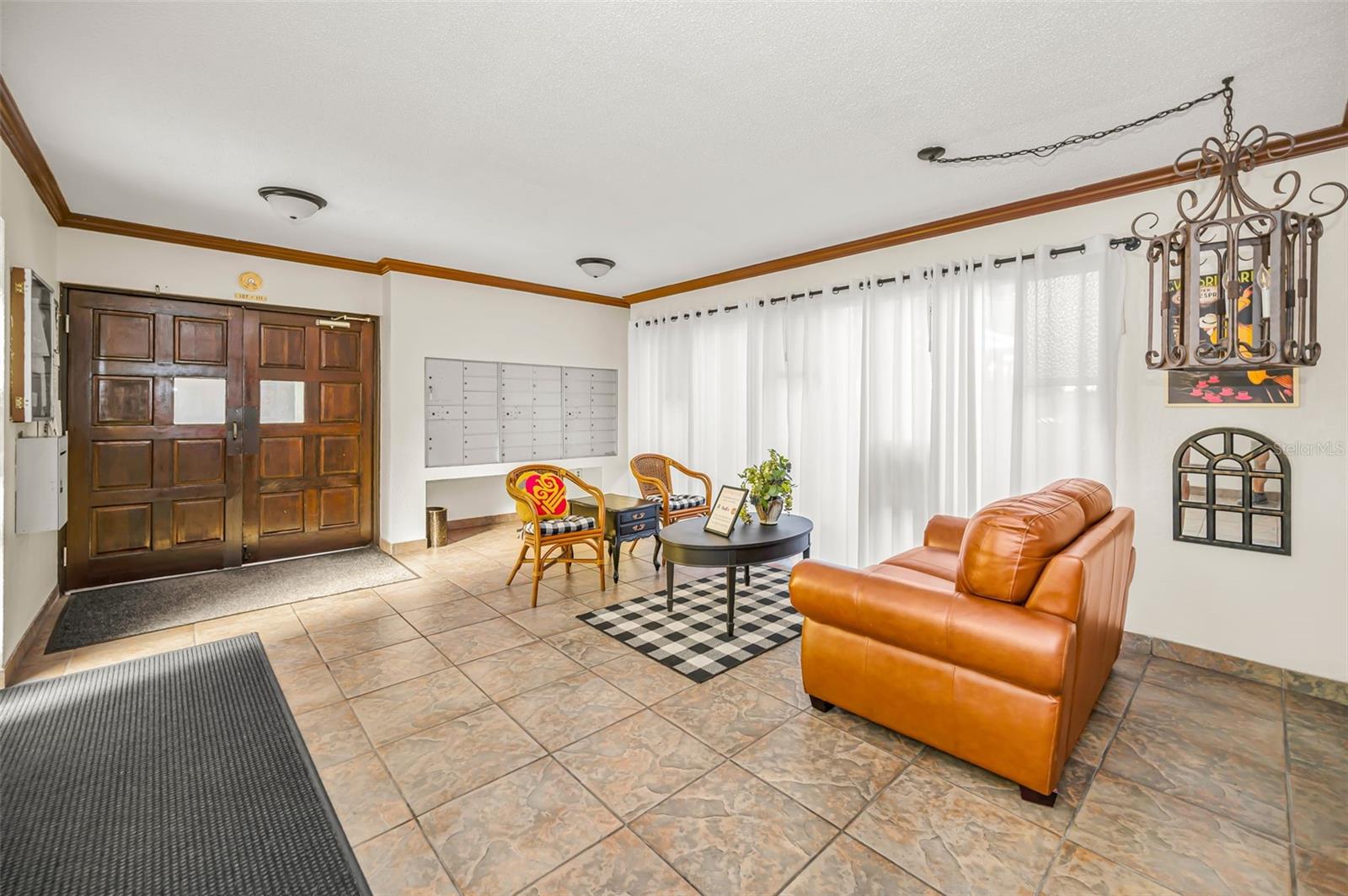 BUILDING 2 INSIDE ENTRY