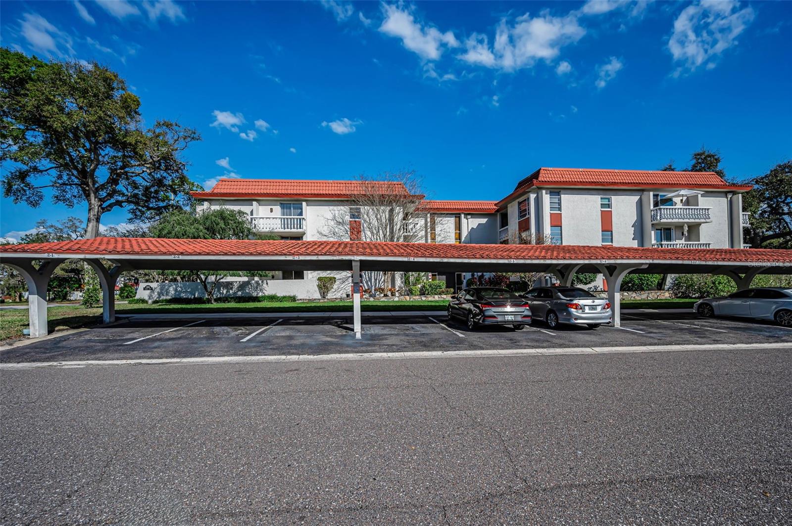 Covered Parking, Parking spot in front of entrance