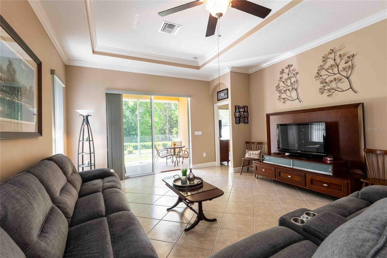 Light & Bright Living Room