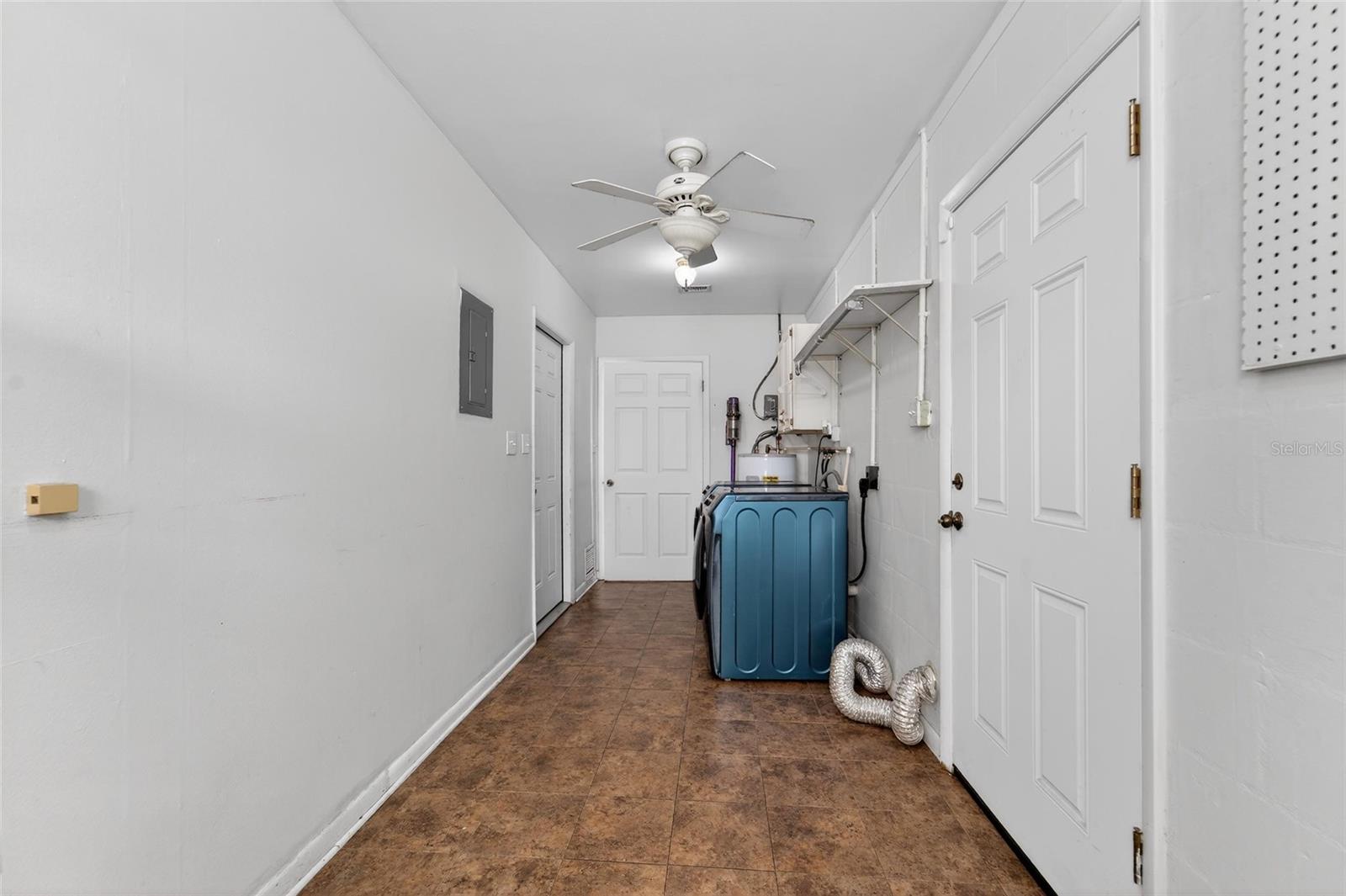 Laundry Room / Garage Access