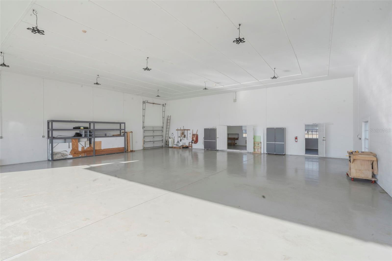 Large 50x50 Hangar