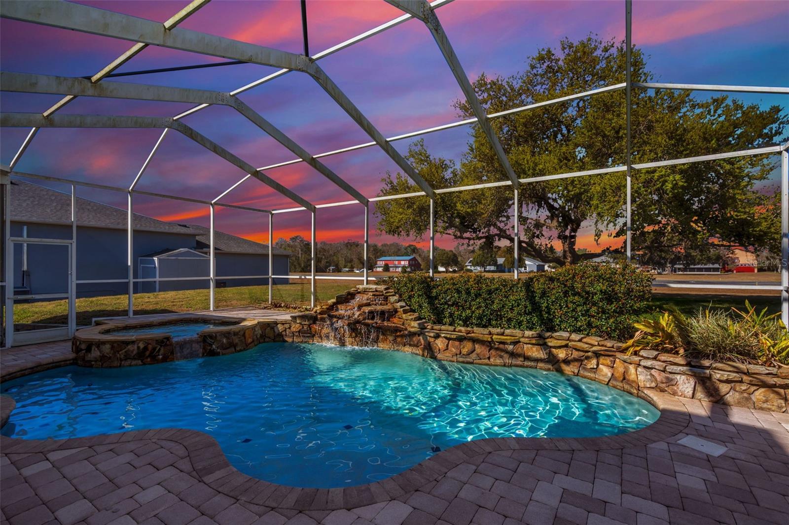 Impressive sunset view.