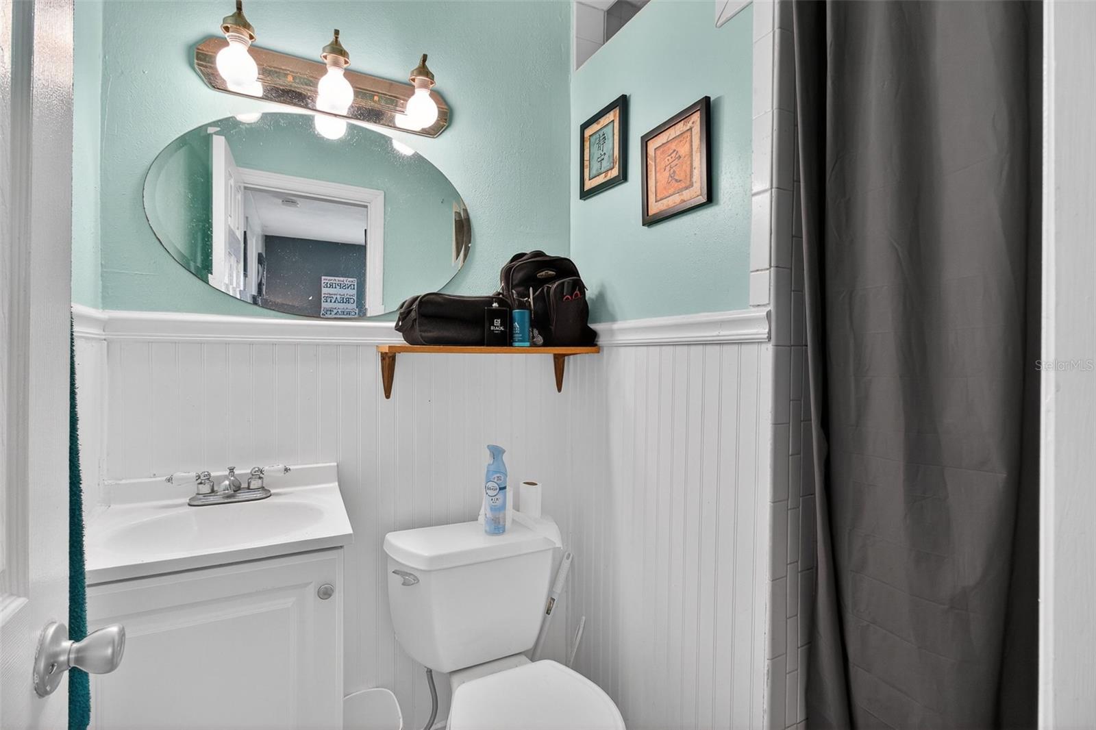 Cottage Bath with shower