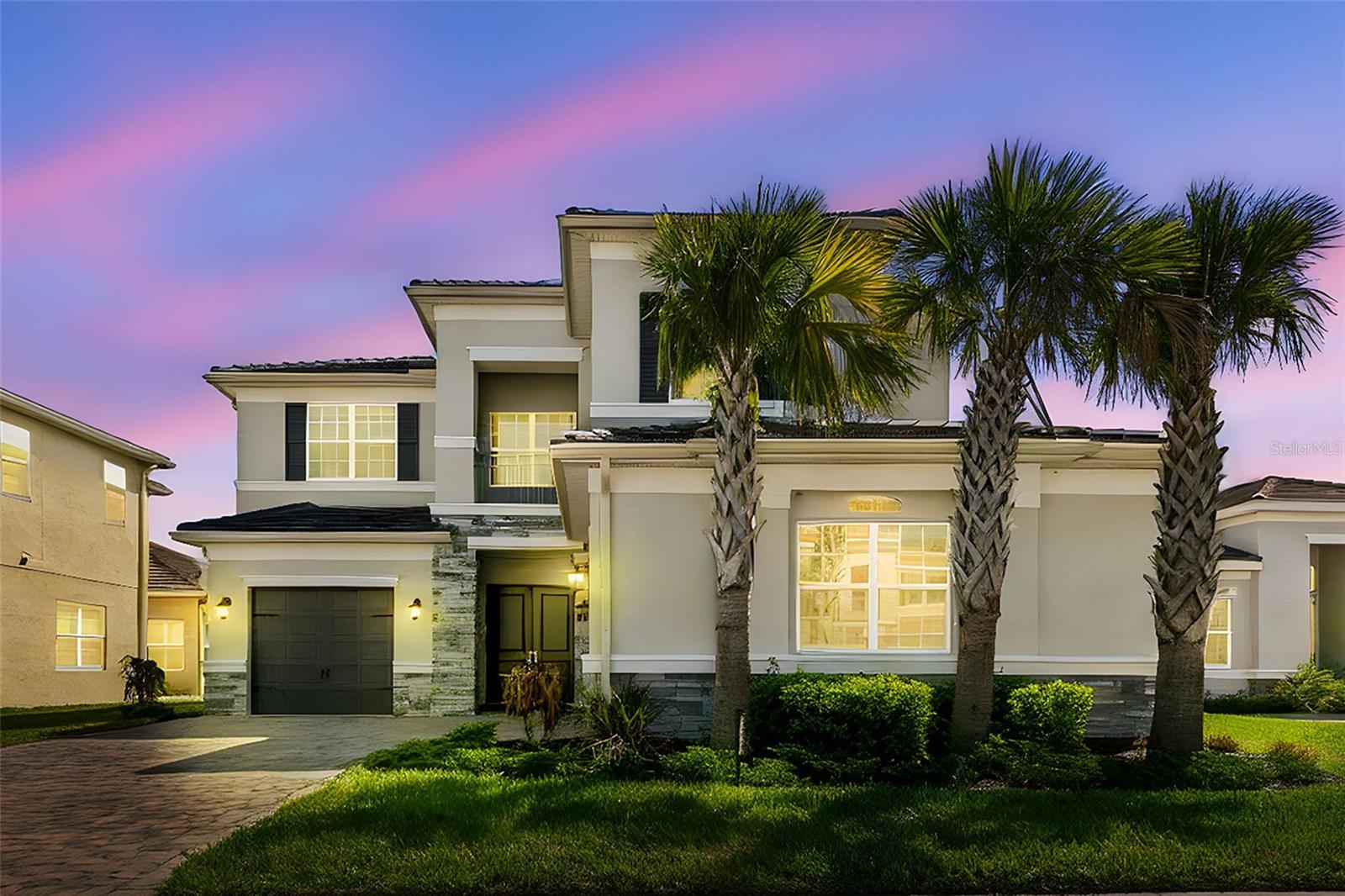 Gorgeous 3-year-old home that shows like new in the gated community of Winding Ridge in Wesley Chapel.