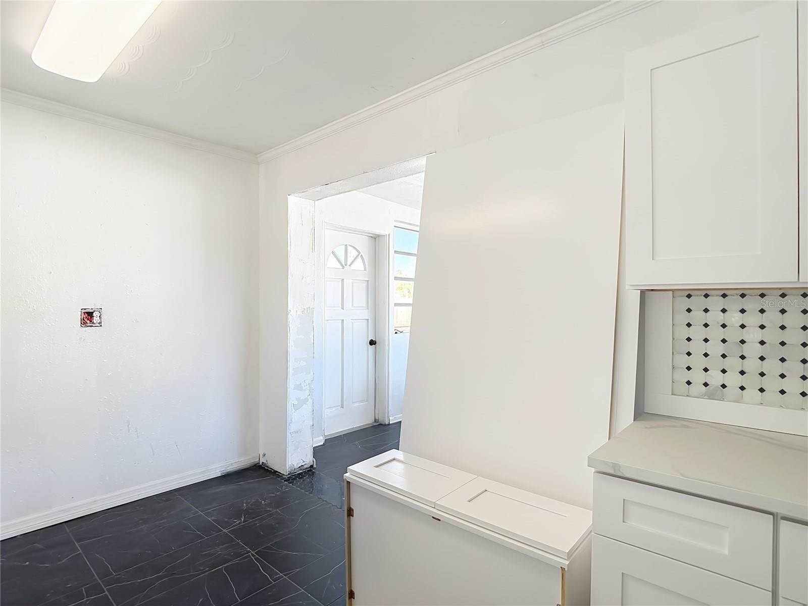 Kitchen - Bonus Room