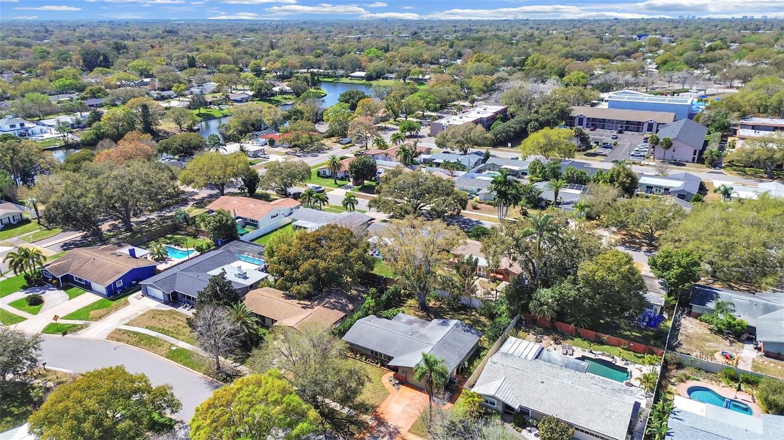 Come make this Morningside Estates home yours today!