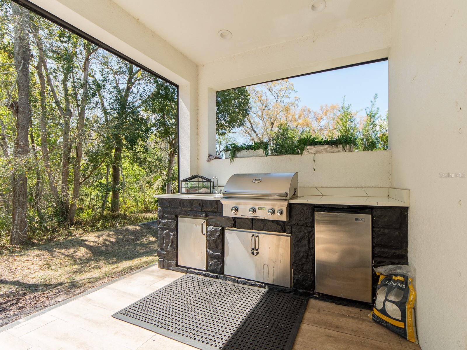 Outdoor Summer Kitchen