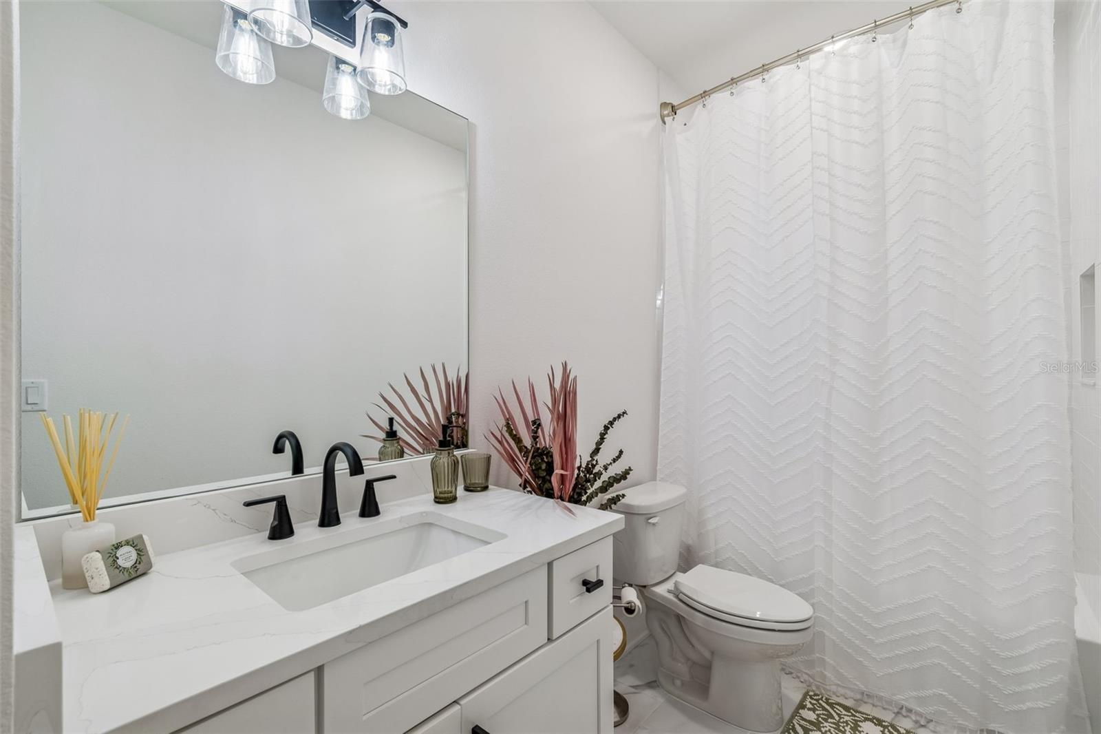 Jack n Jill Bathroom