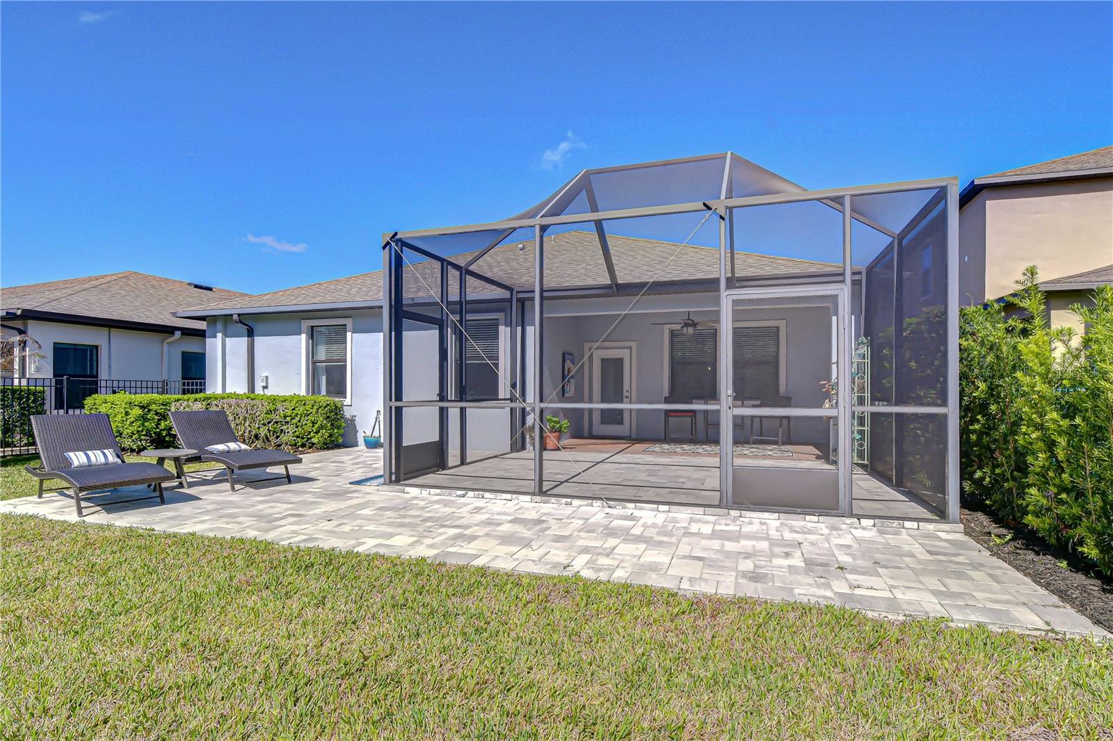 Covered lanai perfect for relaxing.