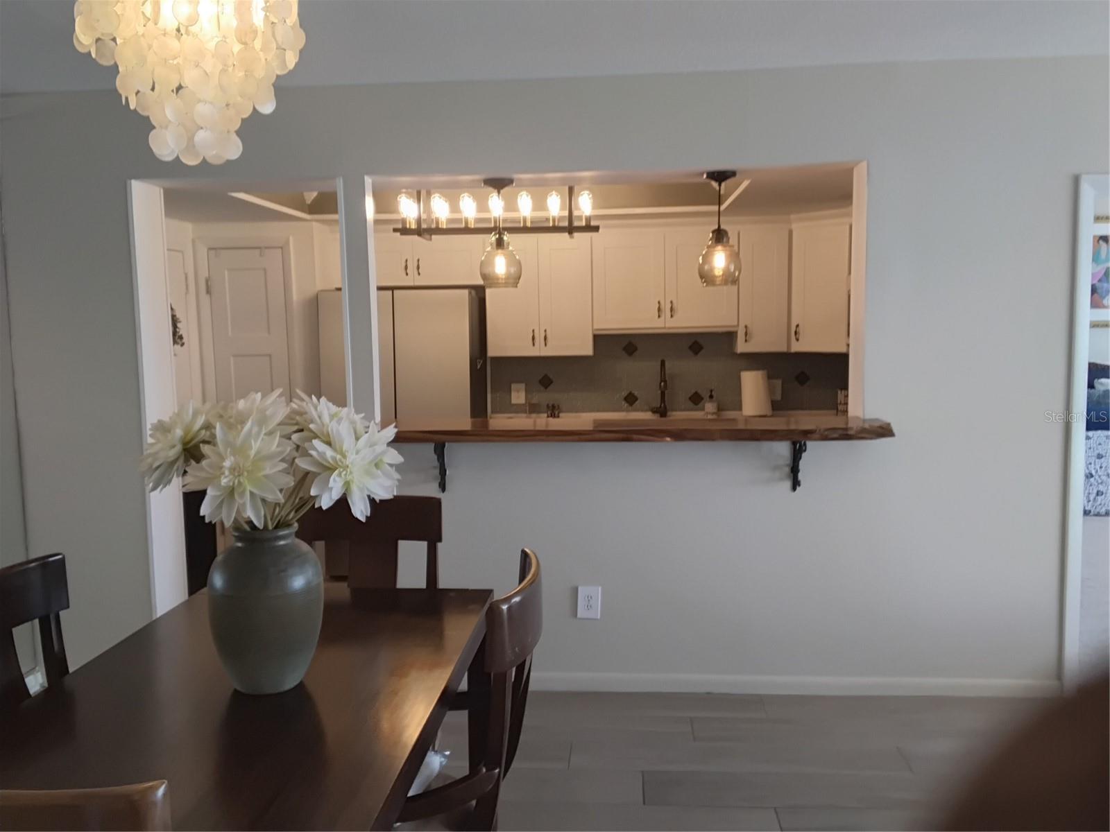 Dining Rm / Snack bar