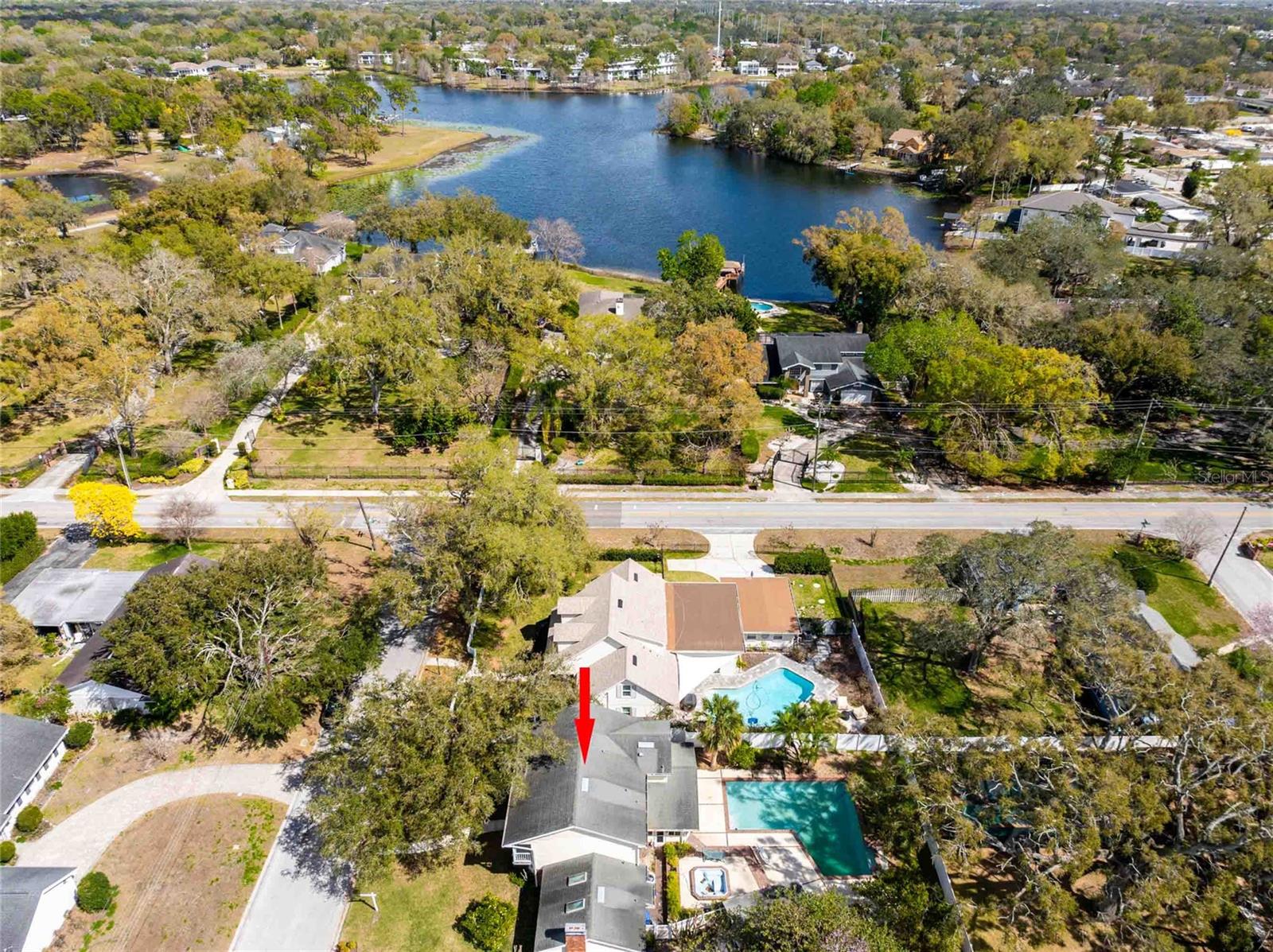 lLOCATED IN THE HEART OF CARROLLWOOD!