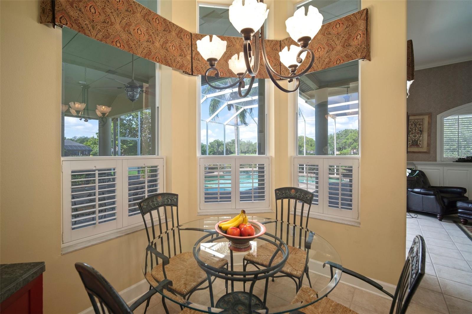 Eat- In Kitchen Space