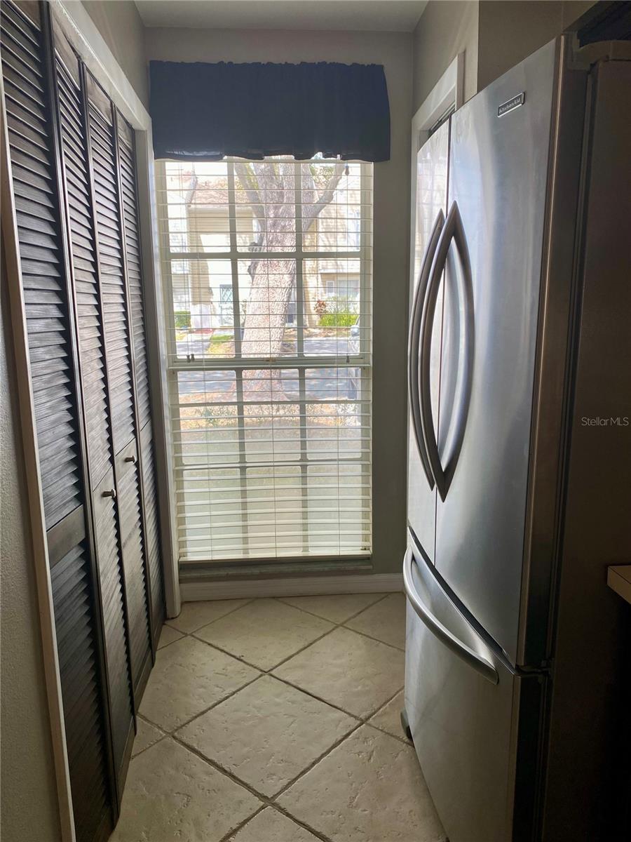 Kitchen-Washer/Dryer Closet