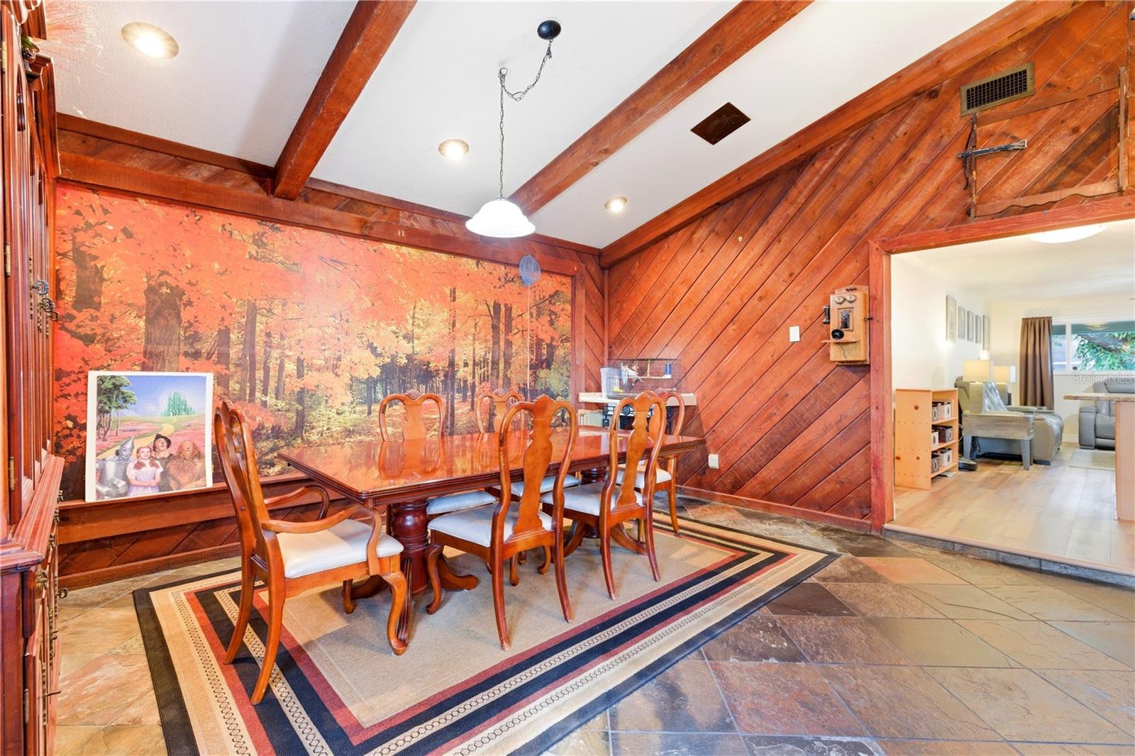 Plenty of room to entertain