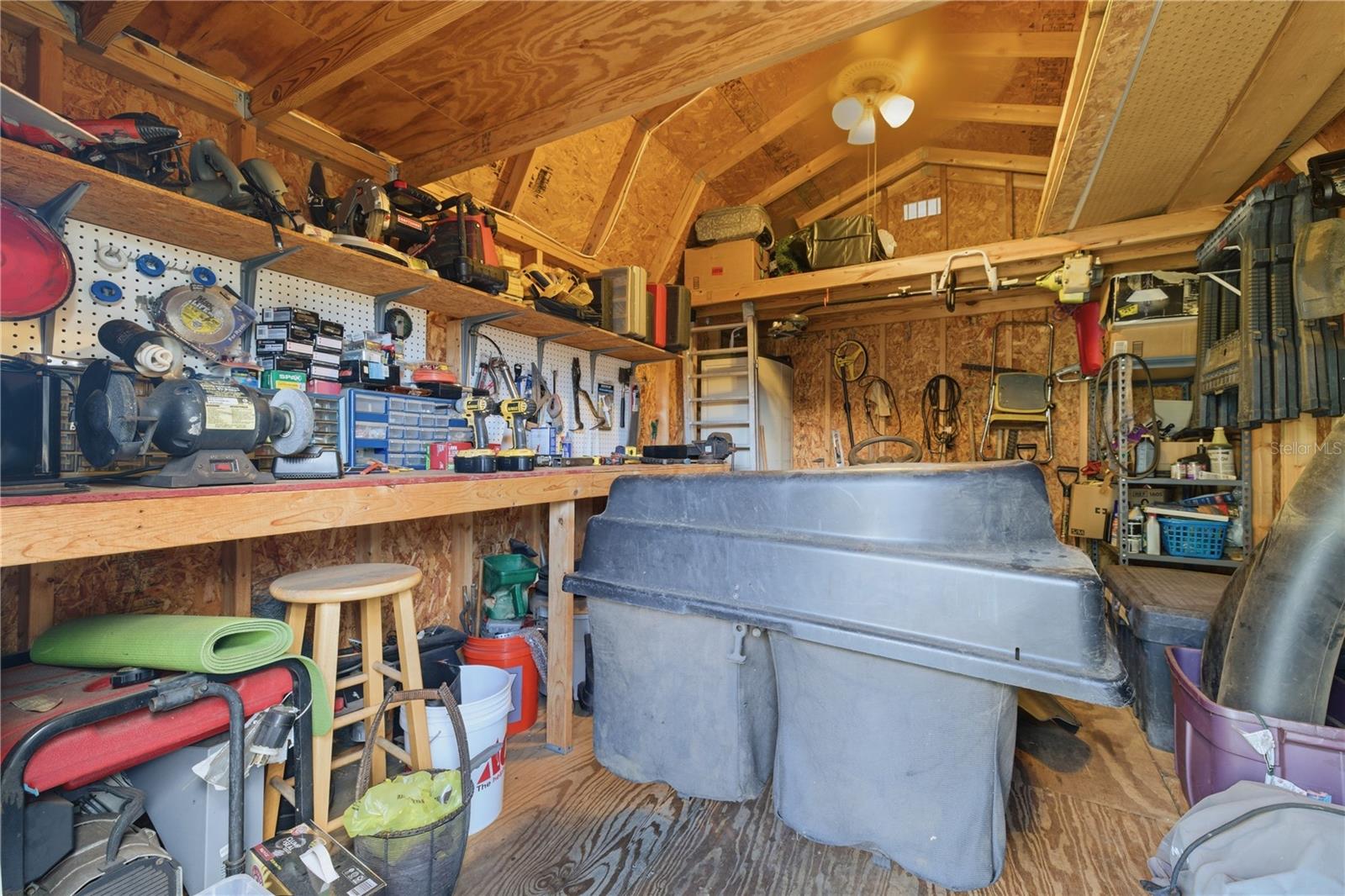 This 10 x 15 shed with electric makes the perfect workshop and offers plenty of space for all of your gardening/lawn needs