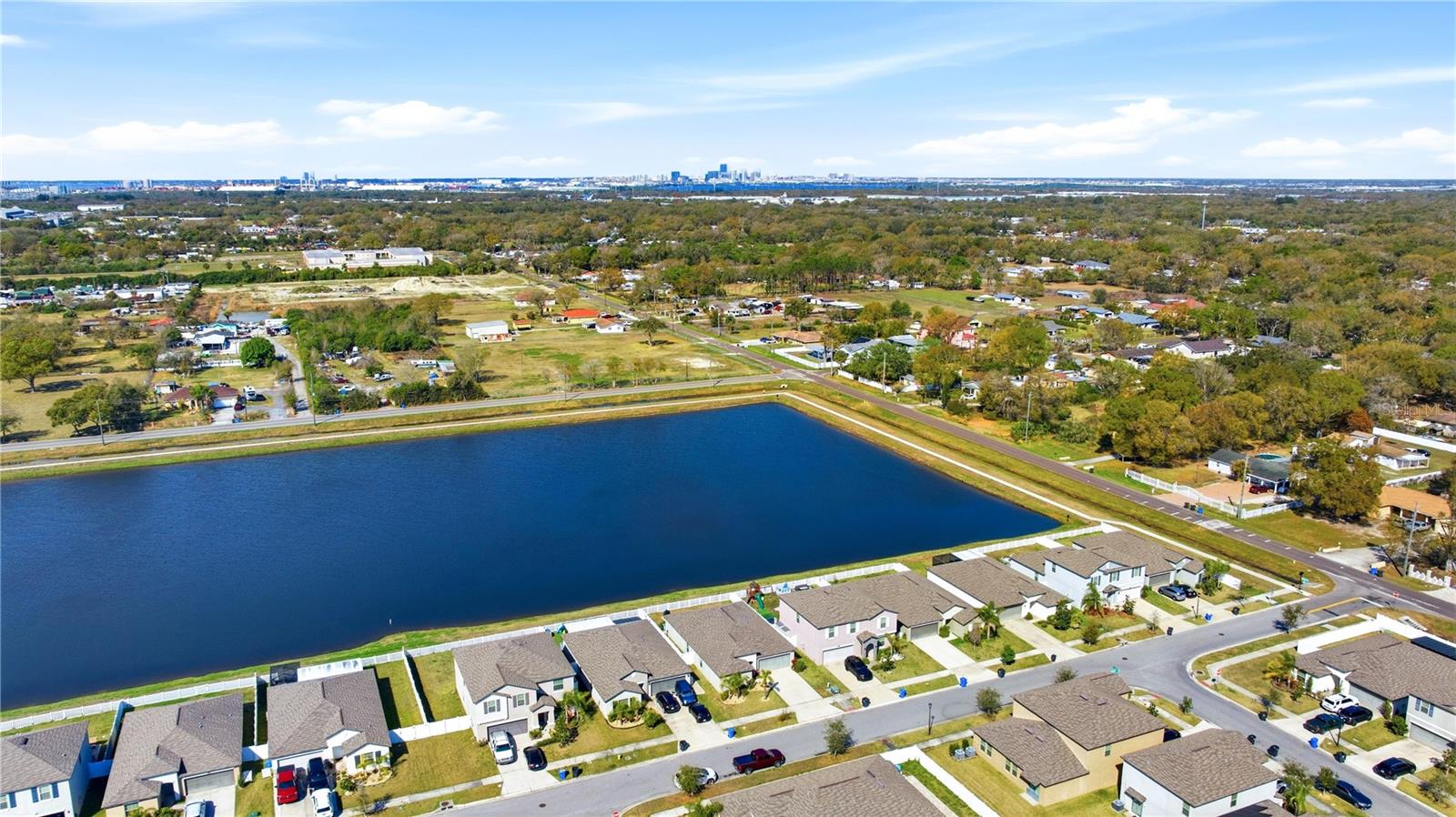 Quick access to the Selmon's Expressway, Westchase, Brandon, Downtown Tampa and MacDill Airforce Base