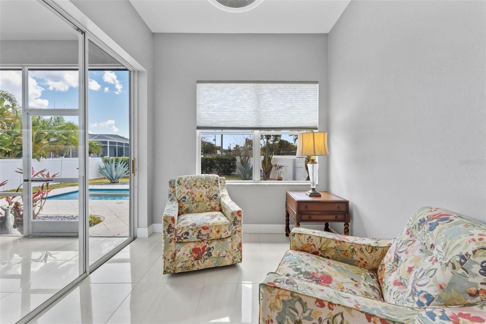 Bonus Room or Office